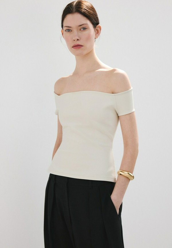 Mango Print T-shirt - white