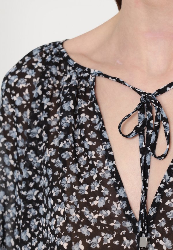 MICHAEL Michael Kors V NECK