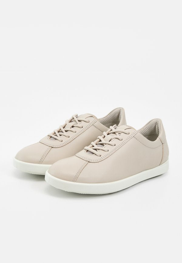 ECCO TRAVEL