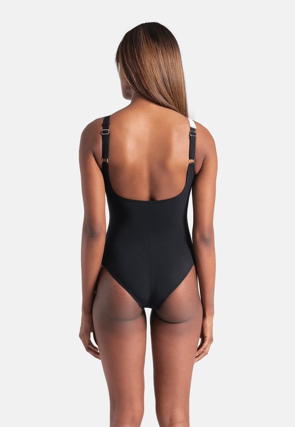 Arena SHAPEWEAR LILIANA C-CUP