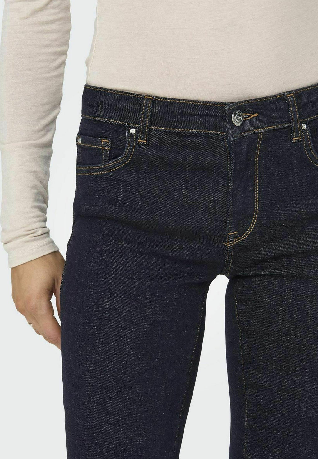  SLIM-FIT Media 6