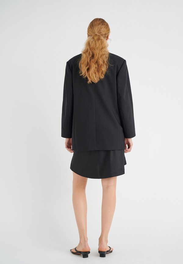 InWear SKILAIW ZILKY SHORT SKIRT