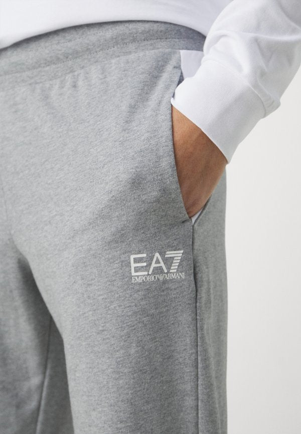 EA7 Emporio Armani