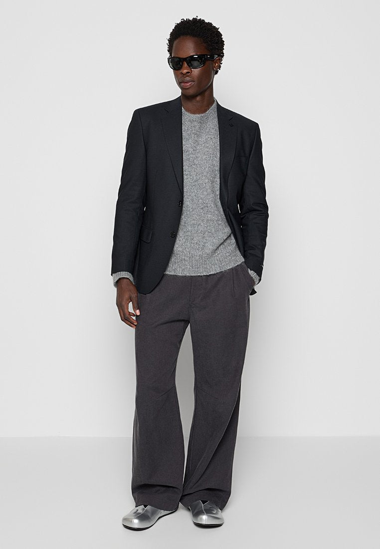 REGULAR FIT Media 2