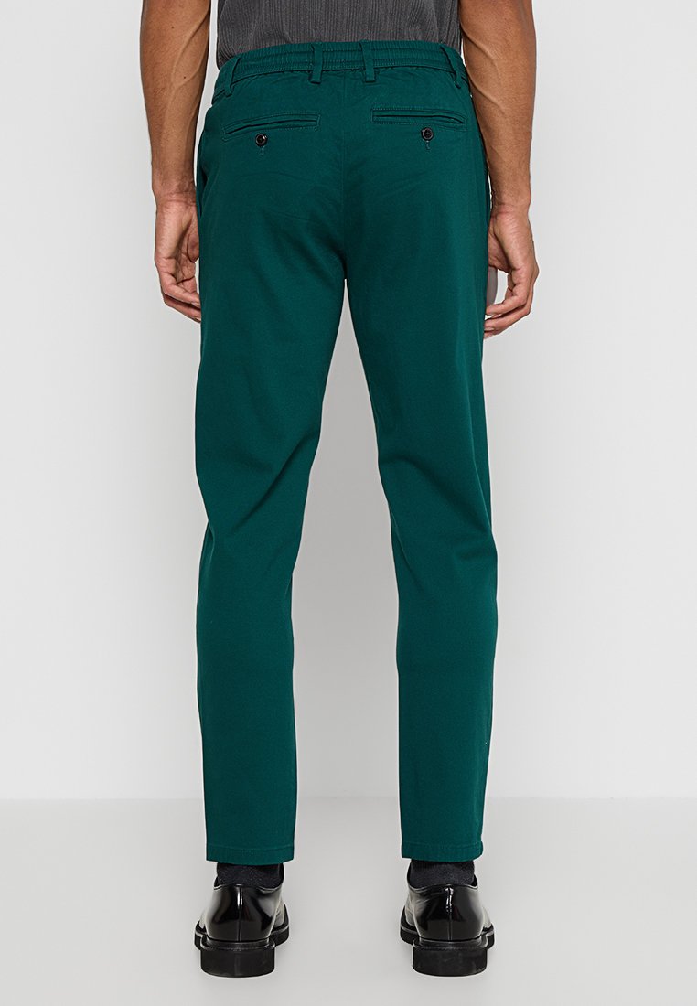 SLIM FIT Media 3