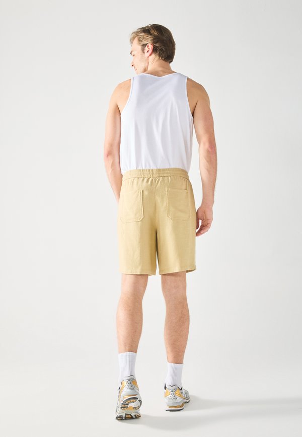 Pier One by Zalando