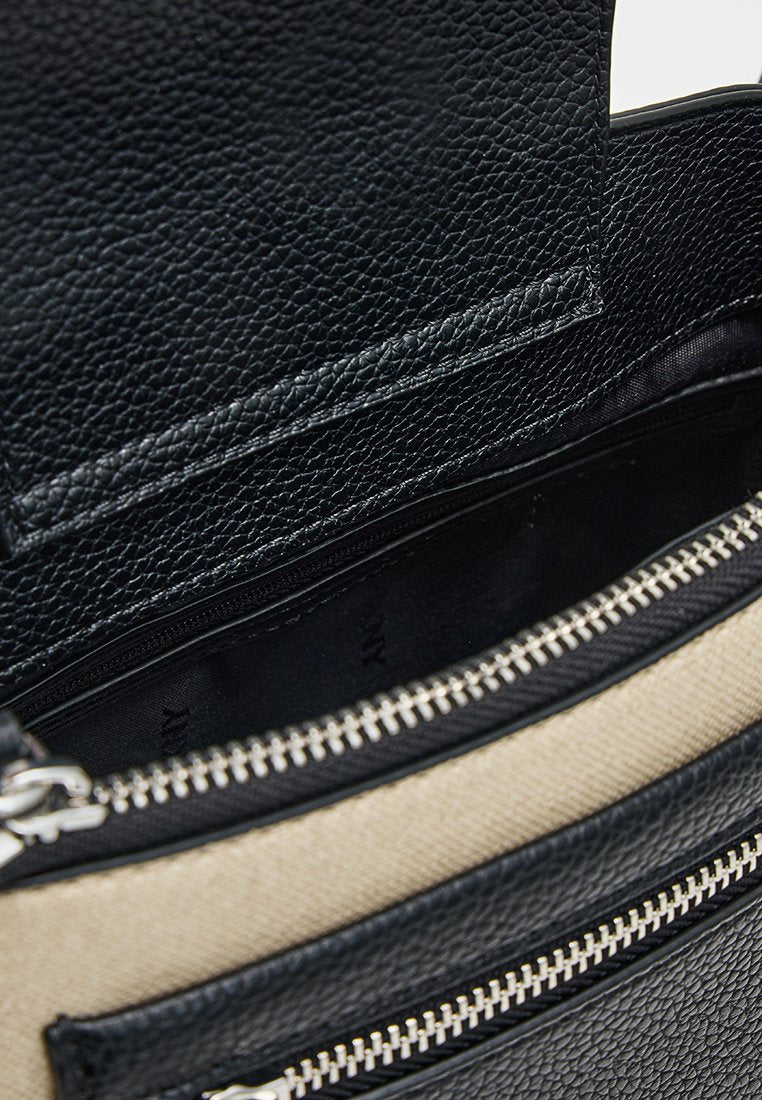DKNY RADLEY