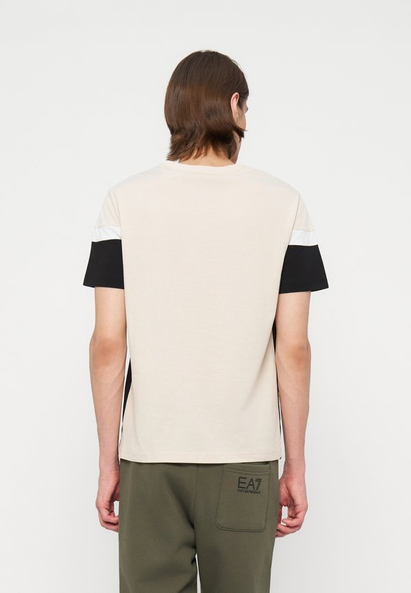 EA7 Emporio Armani