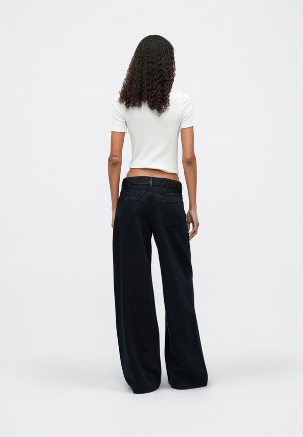 Tommy Hilfiger NINA