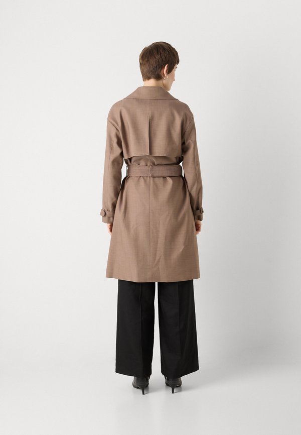 MARCIANO BY GUESS CHRISTINA