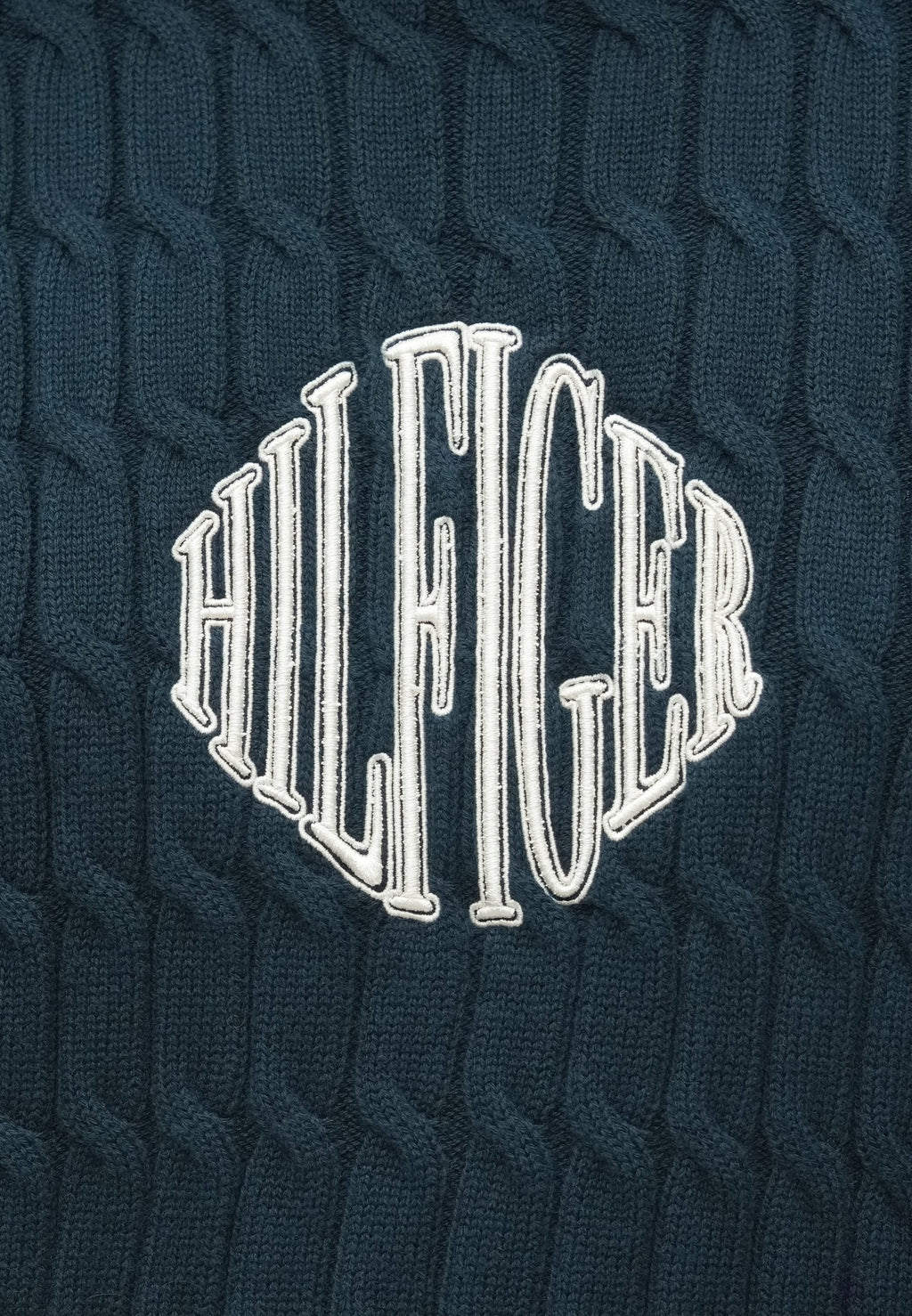 LOGO EMBROIDERY RELAXED CABLE KNIT JUMPER Media 6