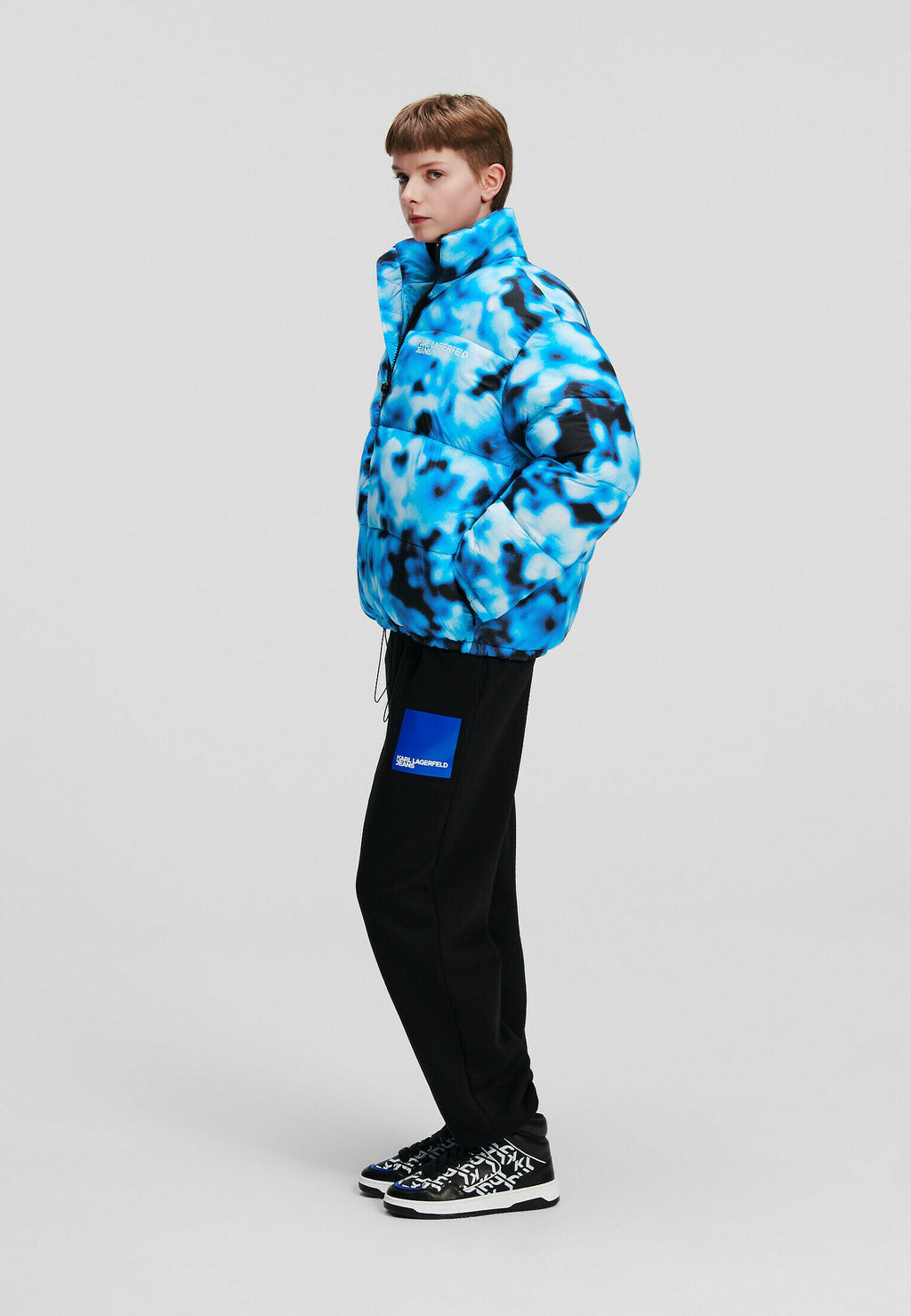 BLURRED ALL-OVER PRINT PUFFER Media 5