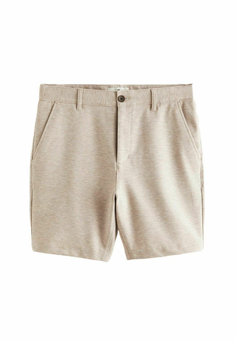 Beige Shorts aus einem strukturierten Stoff, mit Knopfverschluss, zwei seitlichen Taschen und einem klassischen Schnitt. Ideal für die Freizeit.