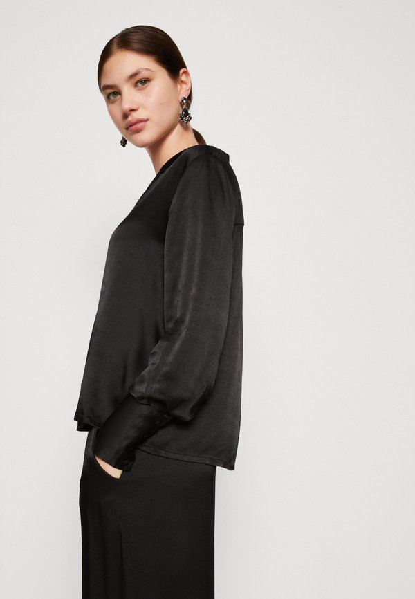 La Strada Unica CASSANDRA COLLAR