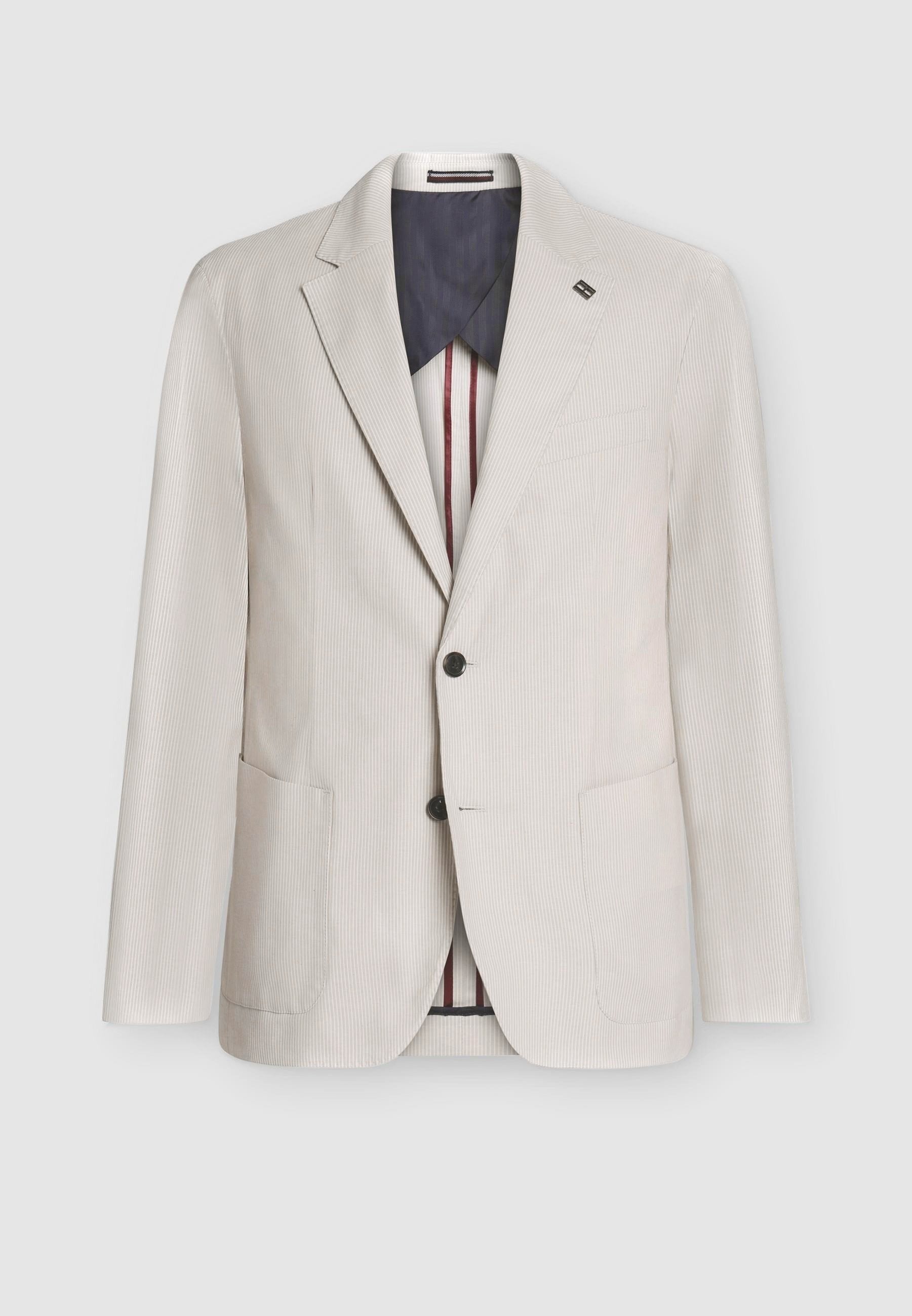 SMART CASUAL  Media 1