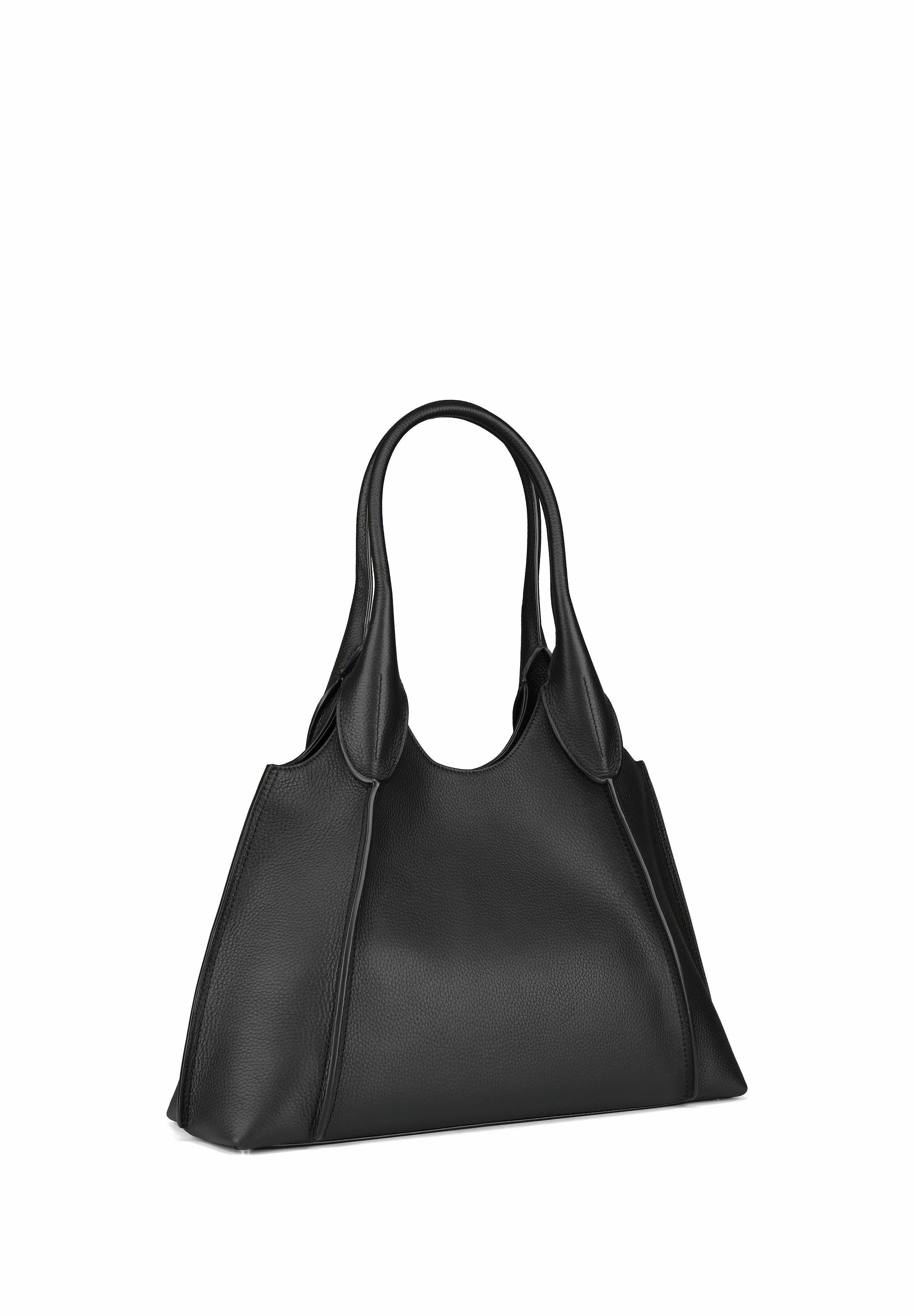 AIGNER KAYLA