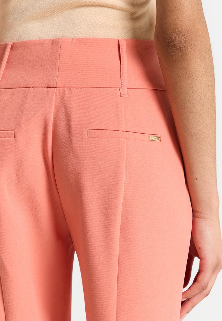MARCIANO BY GUESS SHELLY REGULAR FIT