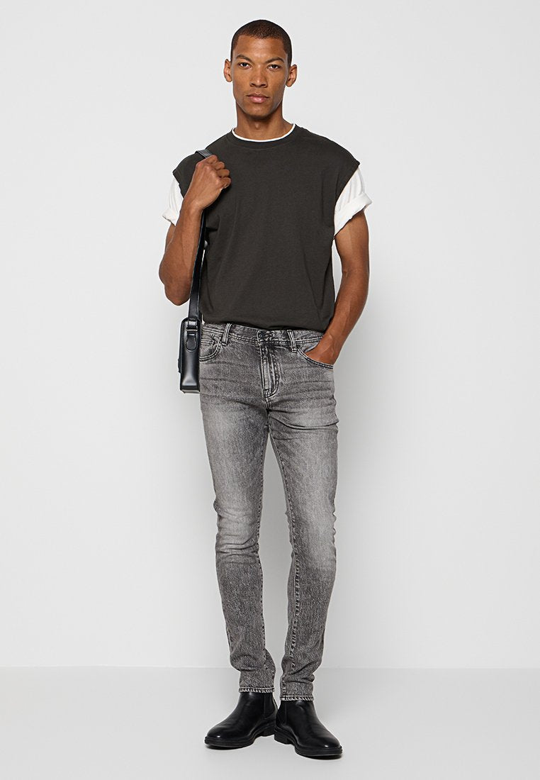 Armani Exchange Jeans Slim Fit Media 4