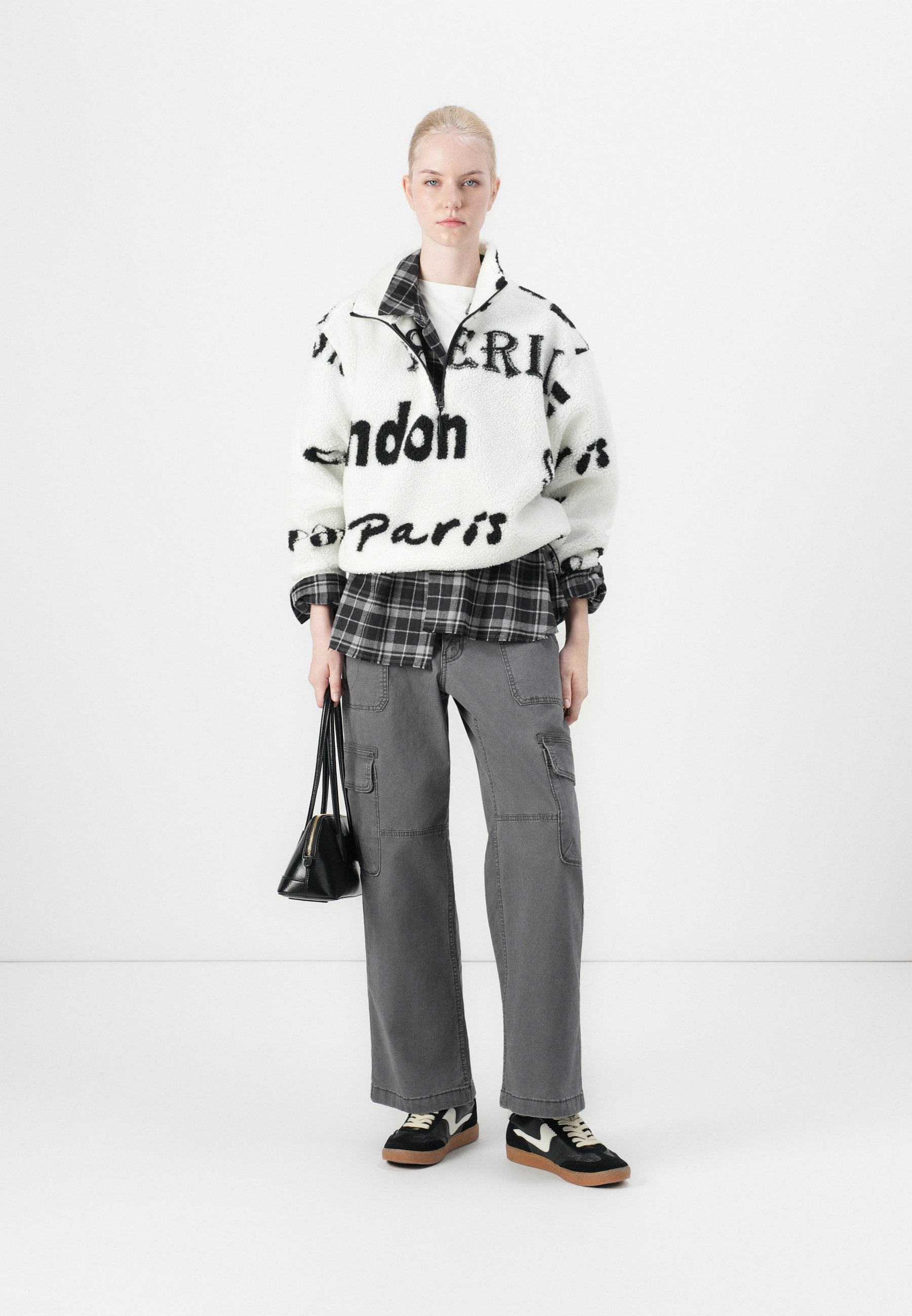 ONLNEW JANNE HALF ZIP BOX Media 2