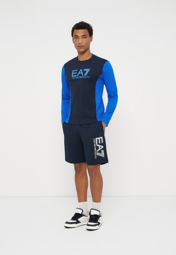 EA7 Emporio Armani