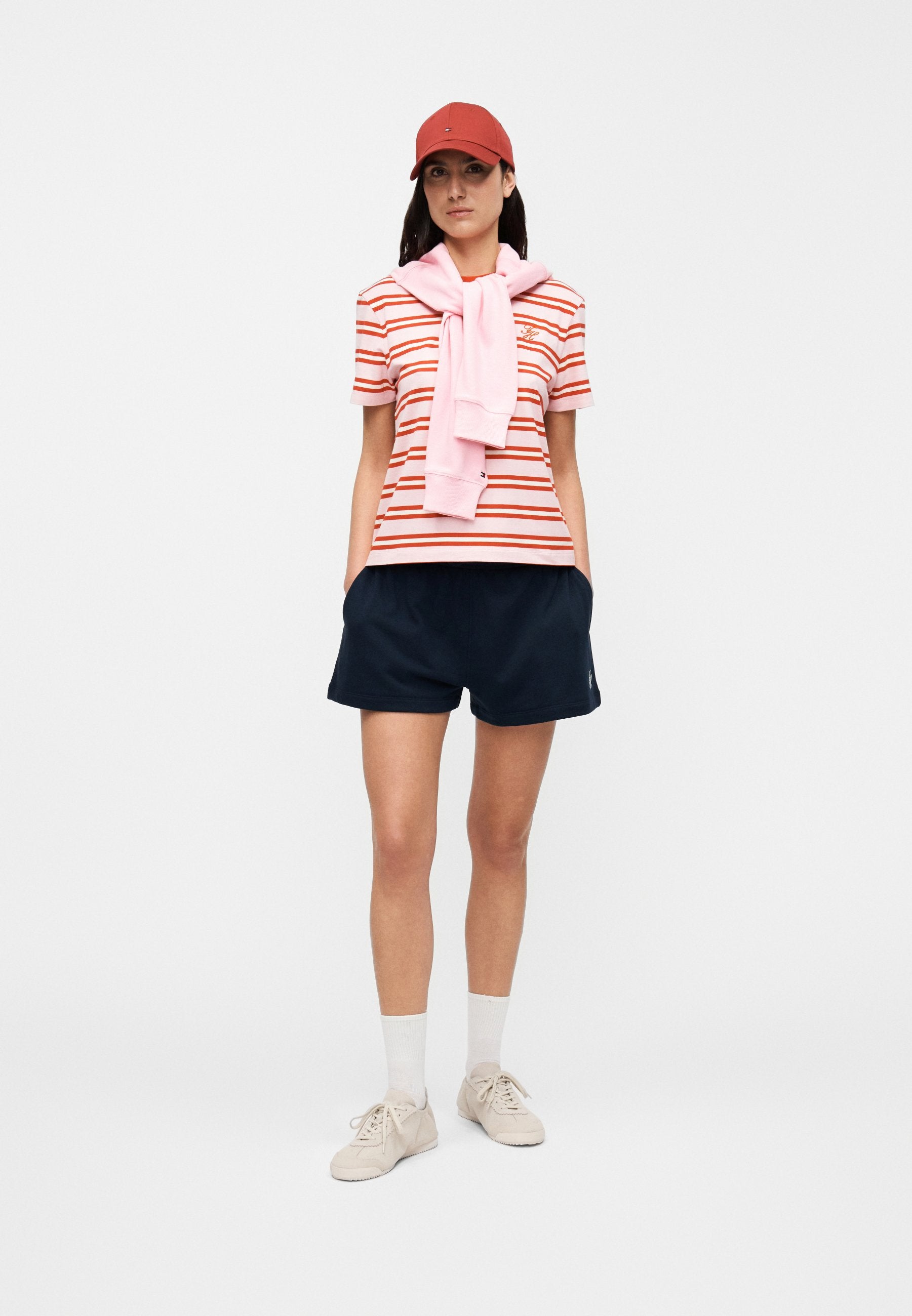 LOGO EMBROIDERY JERSEY CREW NECK T-SHIRT Media 2