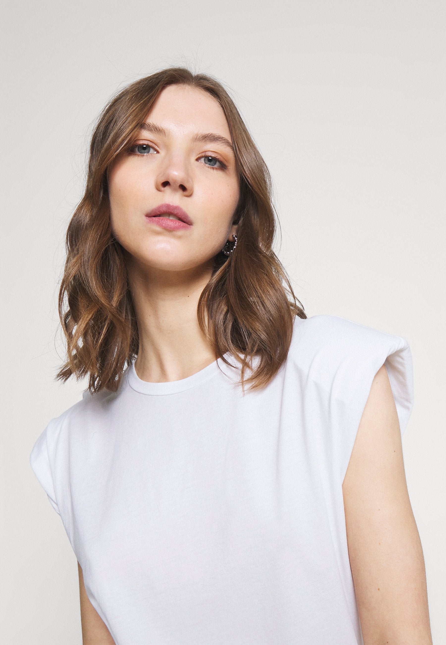 ONLY ONLPERNILLE ROUCHING DRESS