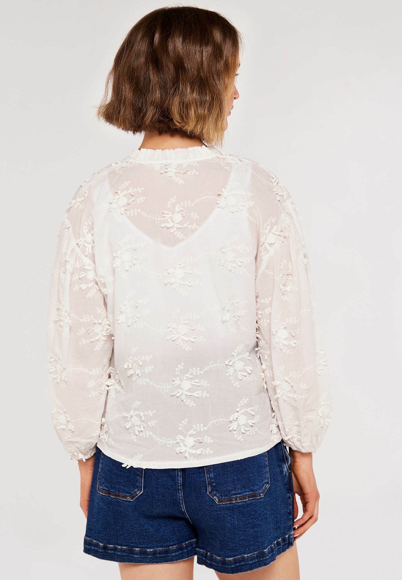 Apricot EMBROIDED VOLUME SLEEVE