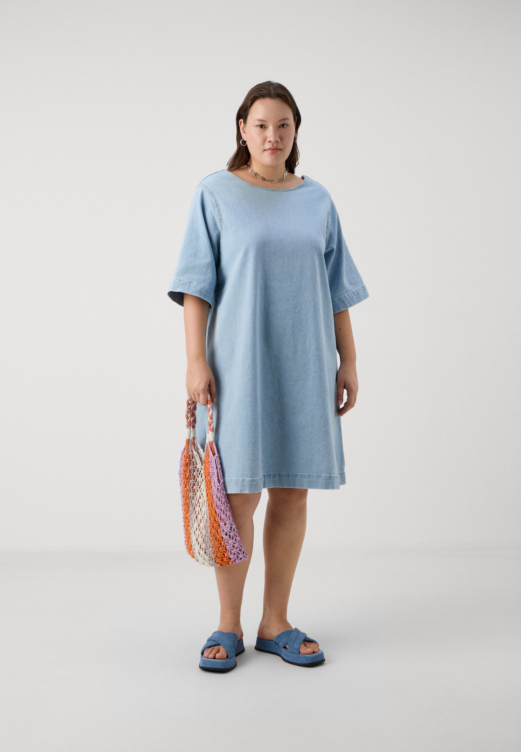 CARTINE MIDI ACID A SHAPE DRESS Media 2