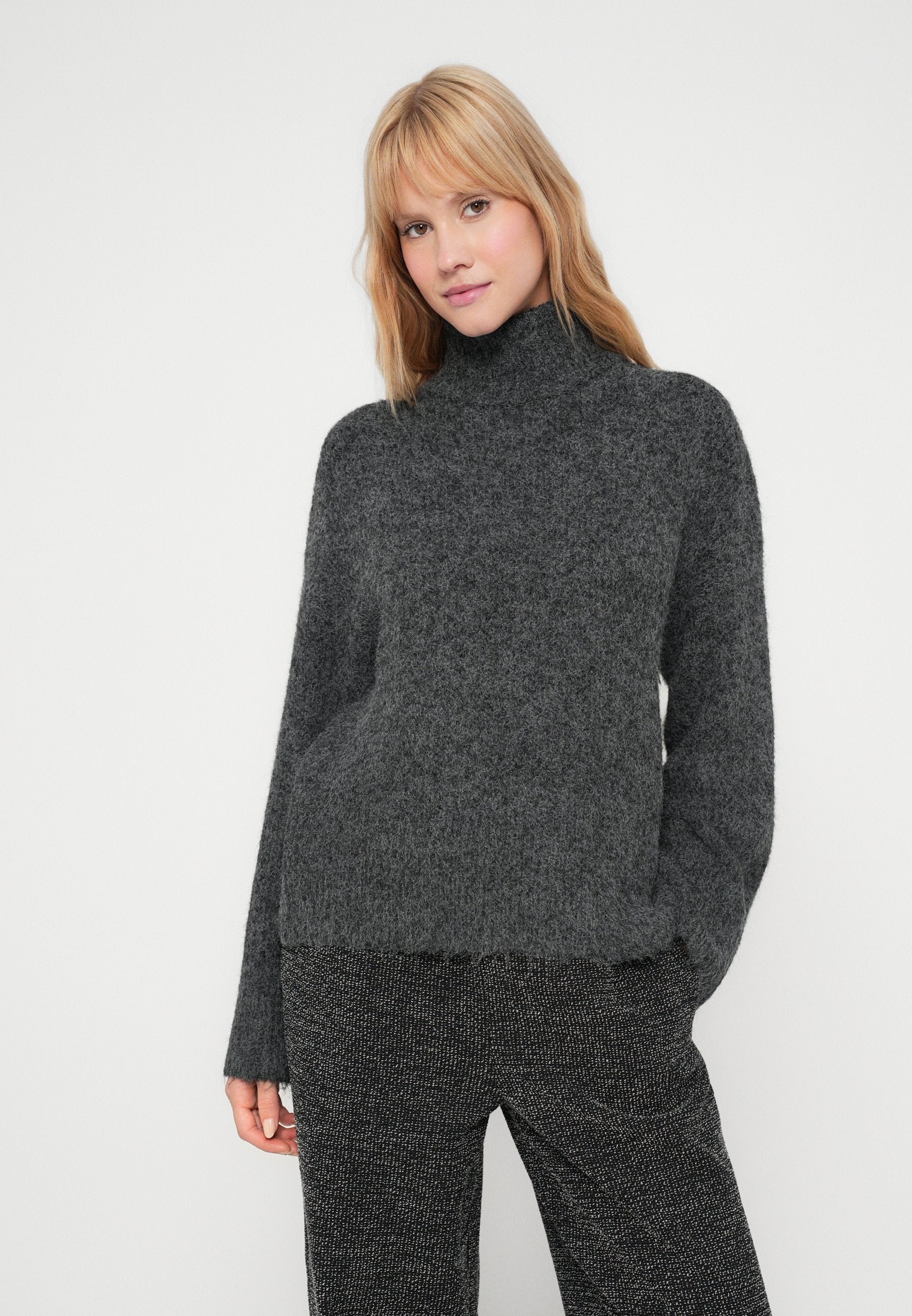 VILA Knitted VIMARLEY Turtleneck