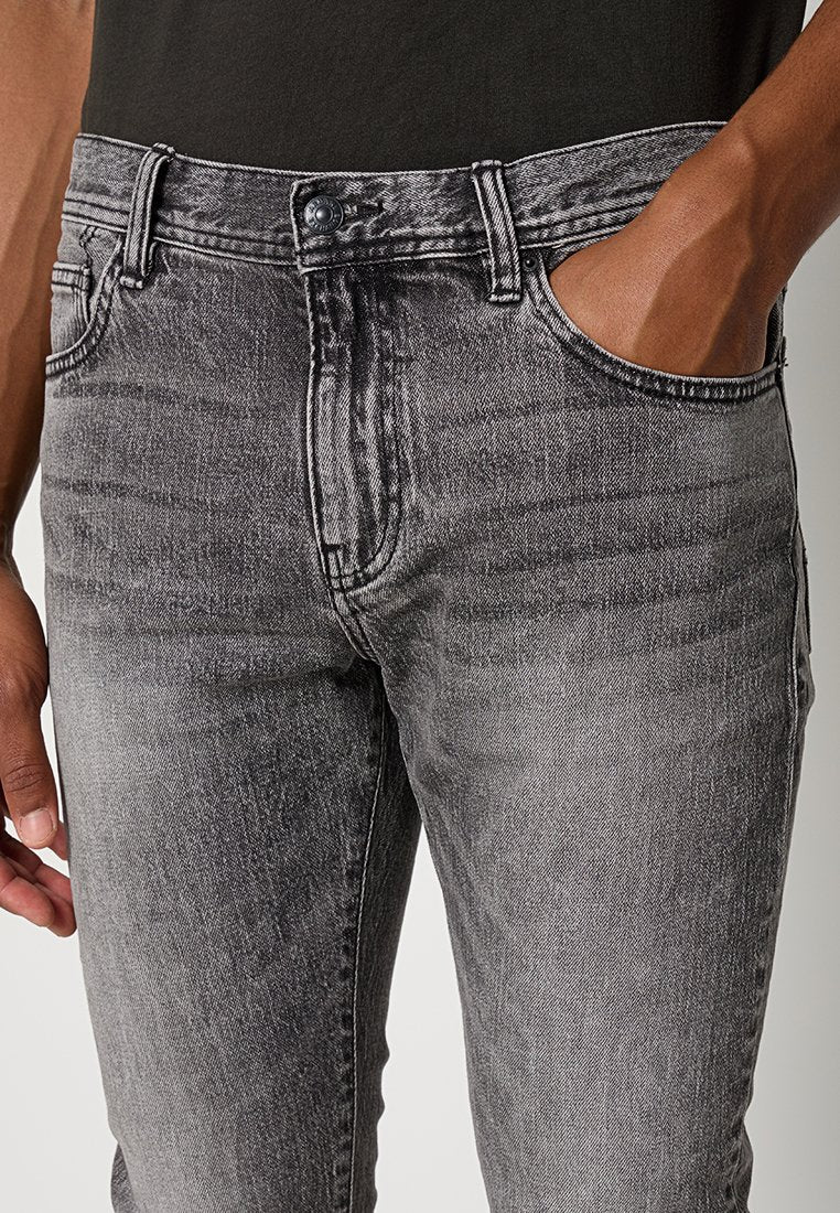 Armani Exchange Jeans Slim Fit Media 7