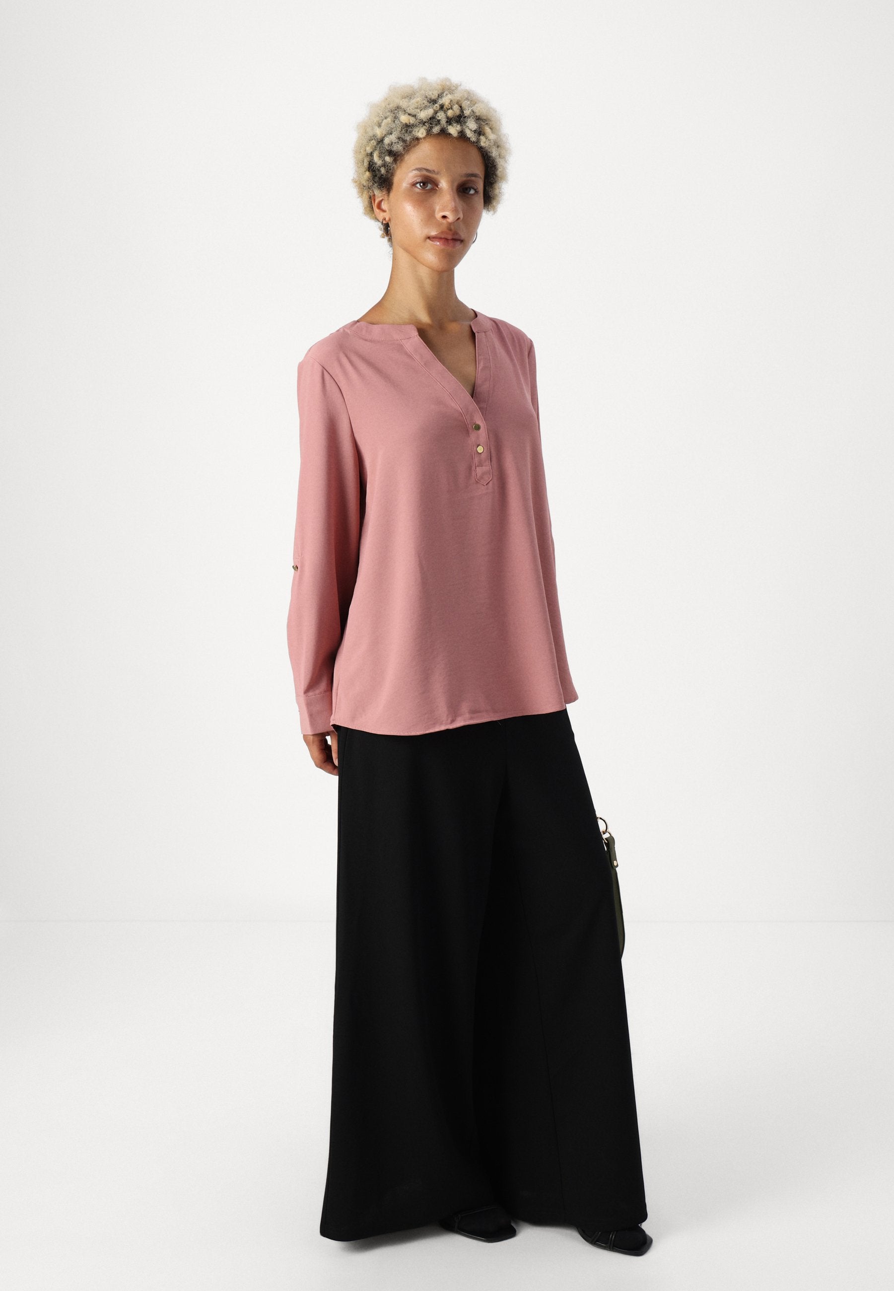 Vero Moda Petite VMLIVA SUPER WIDE PANTS
