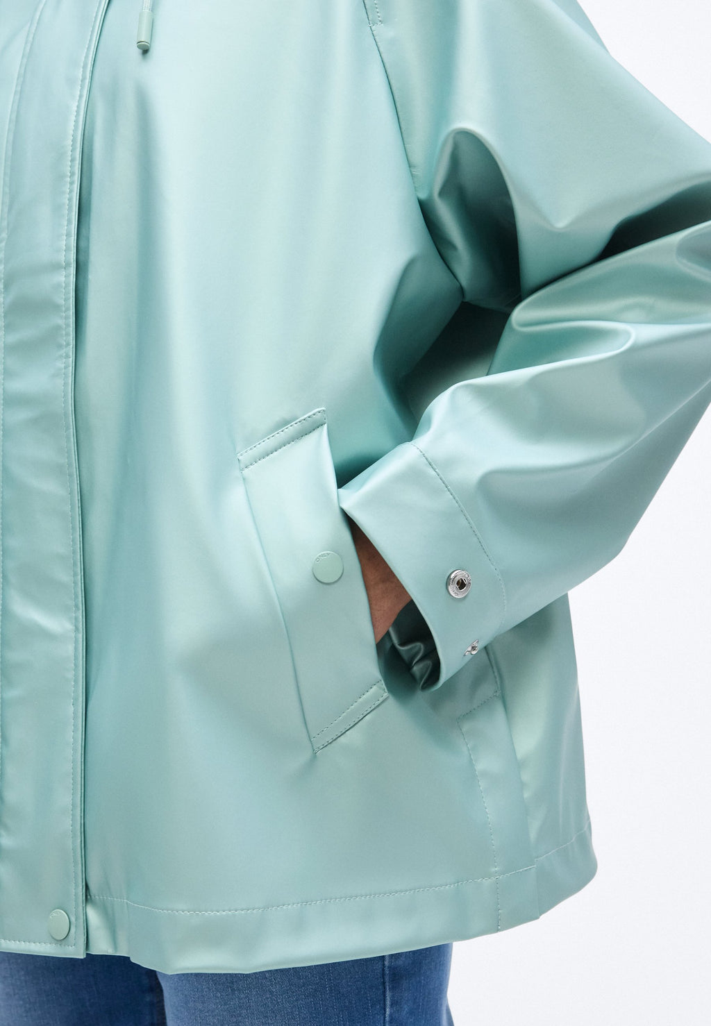 ONLEBEN SHINE SHORT RAINCOAT Media 6