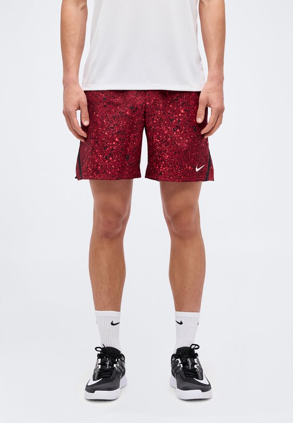 Nike Performance NIKECOURT VICTORY SHORT - Sports shorts - team red/white