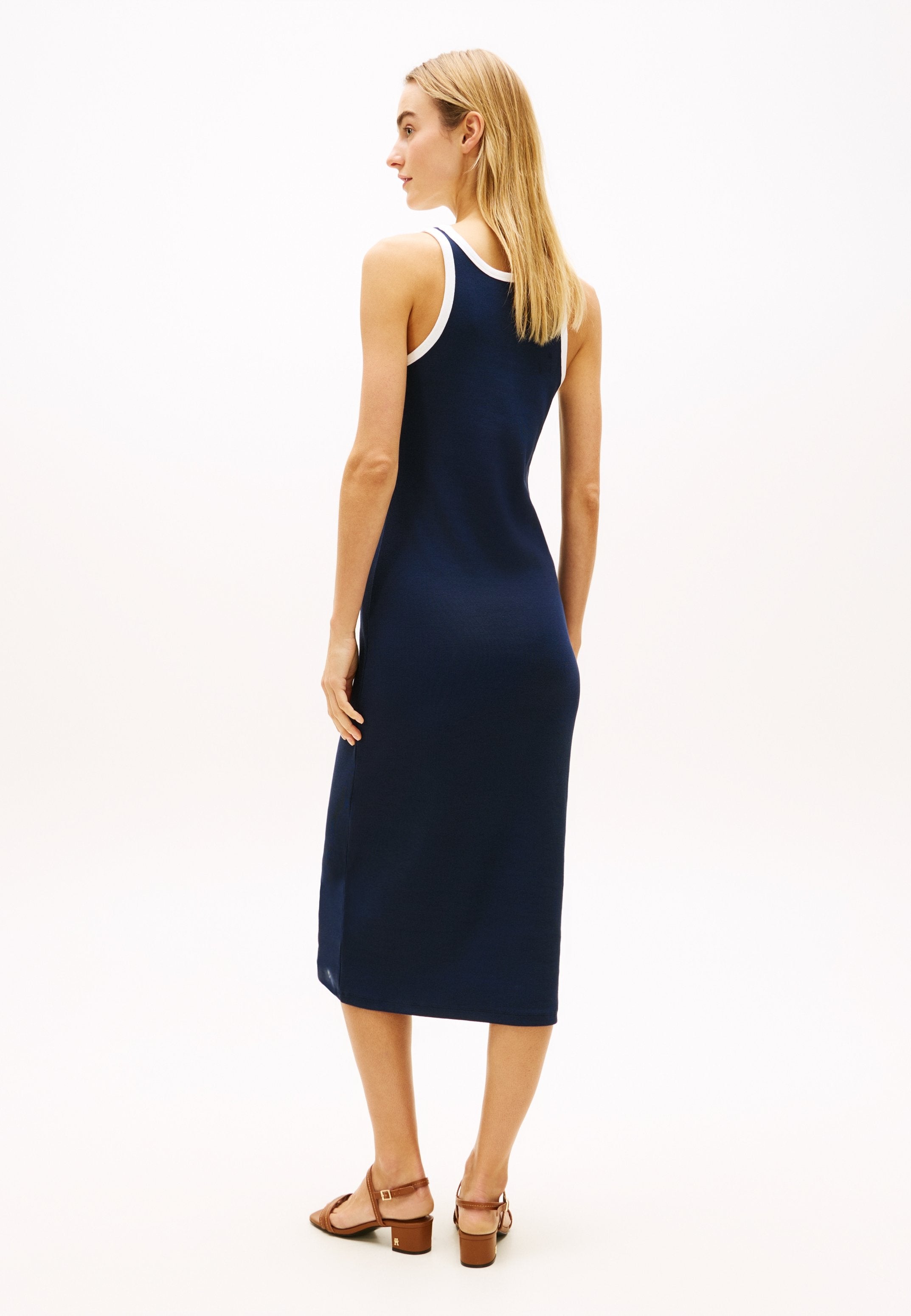 CONTRAST TRIM SLIM MIDI BODYCON DRESS Media 3