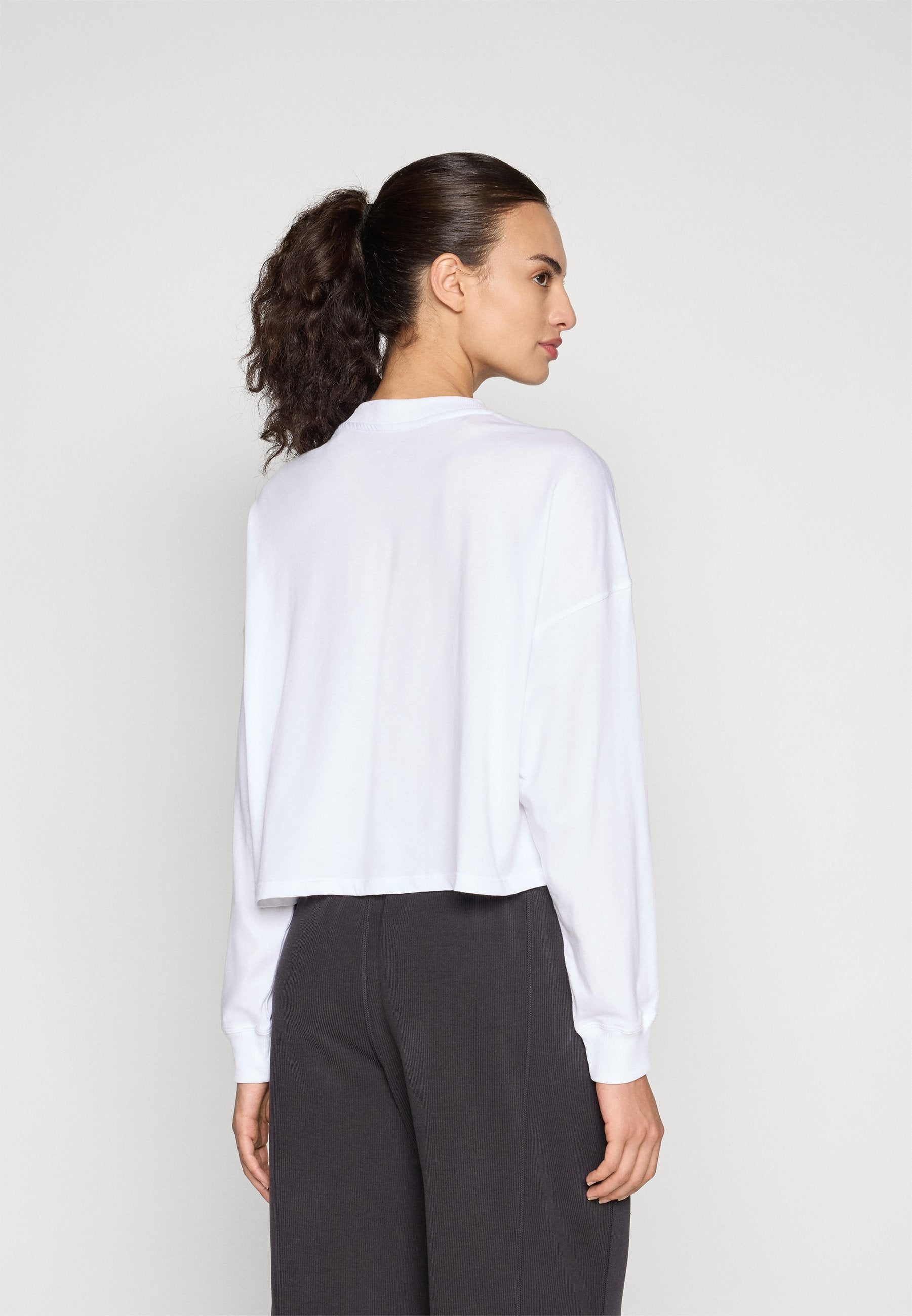 DKNY Sport