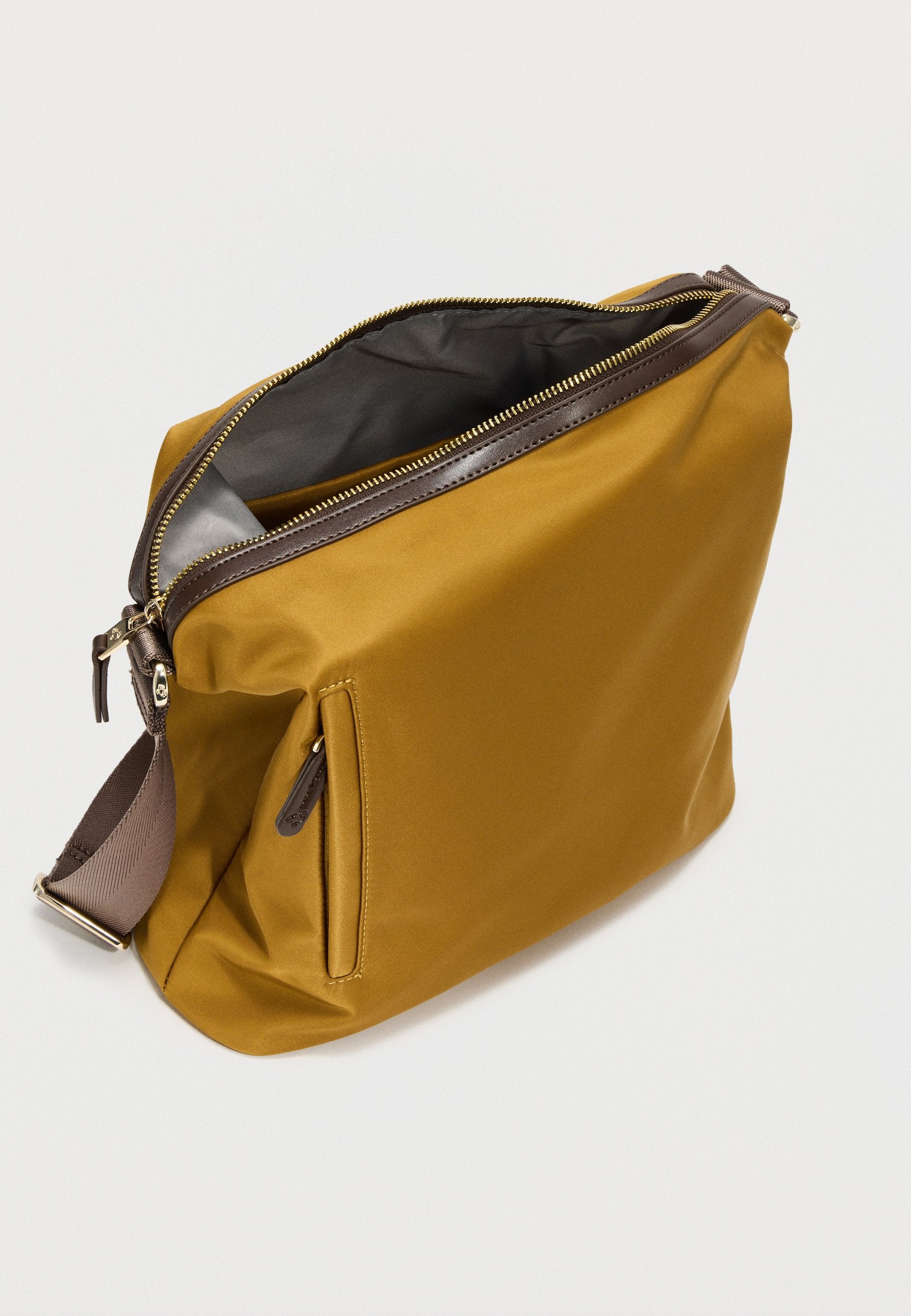 Mandarina Duck HUNTER