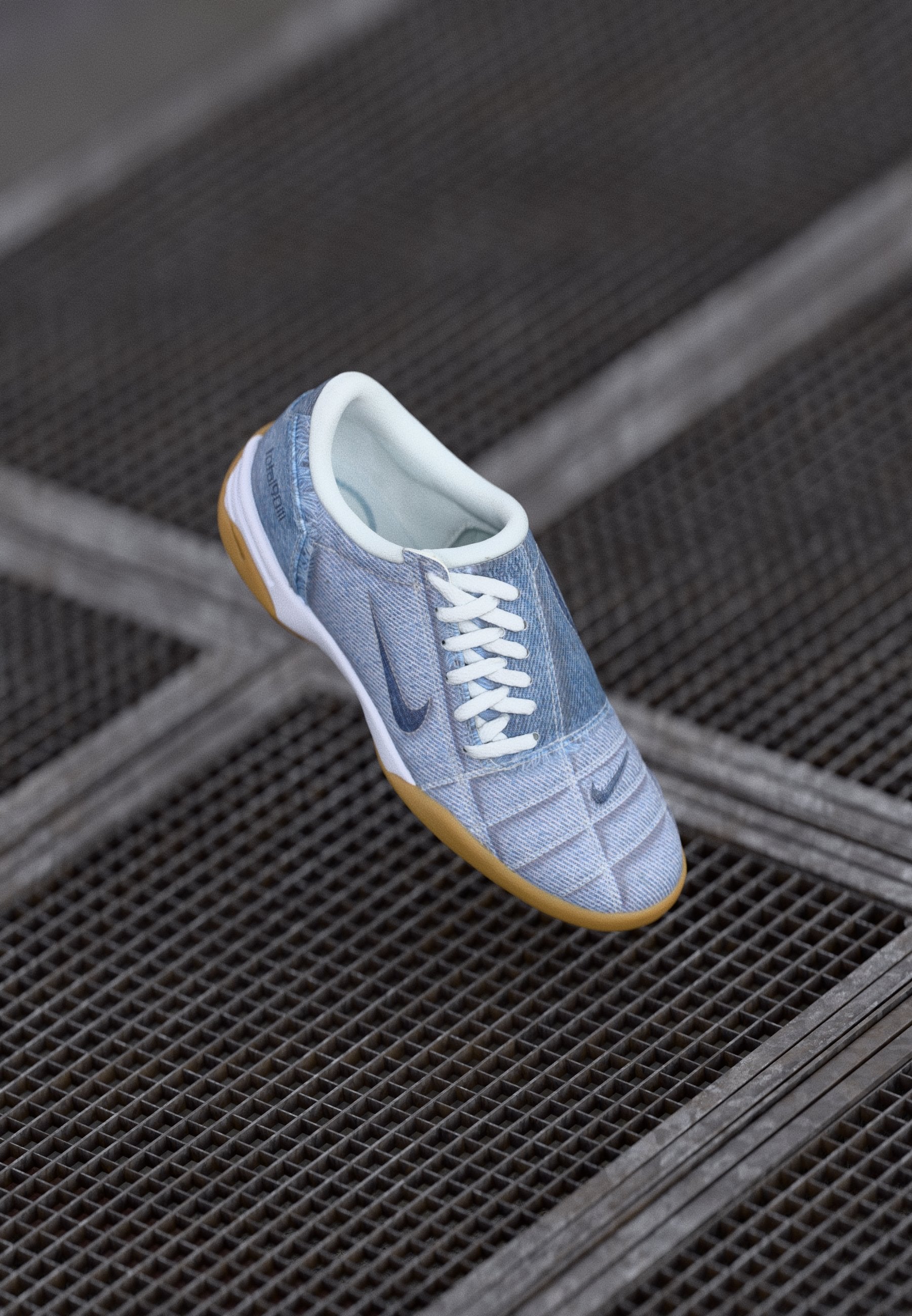 Nike Sportswear T90 SE
