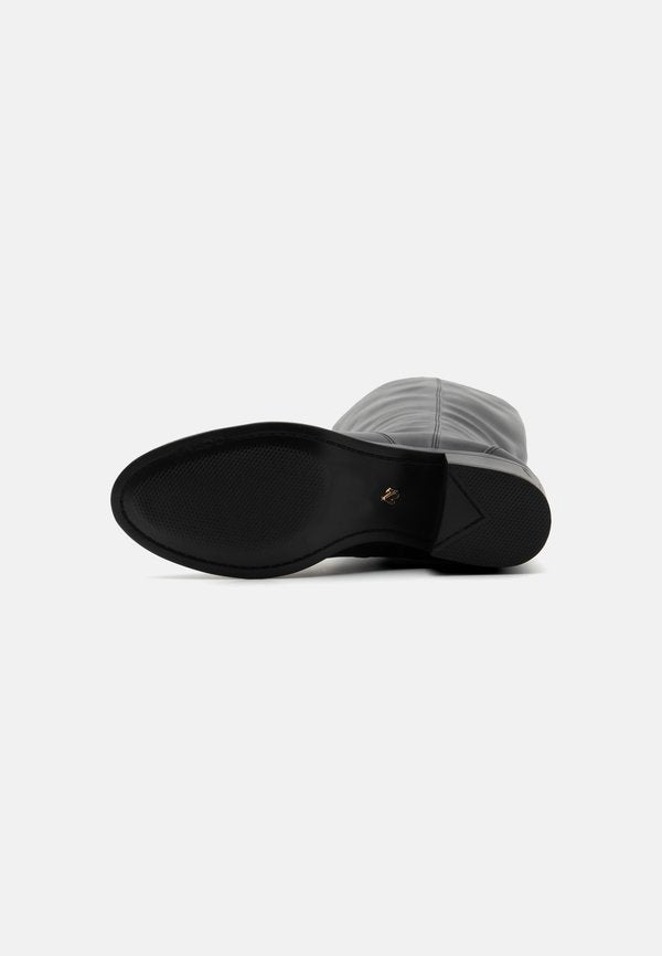 ALDO TANERDEE PILLOW WALK