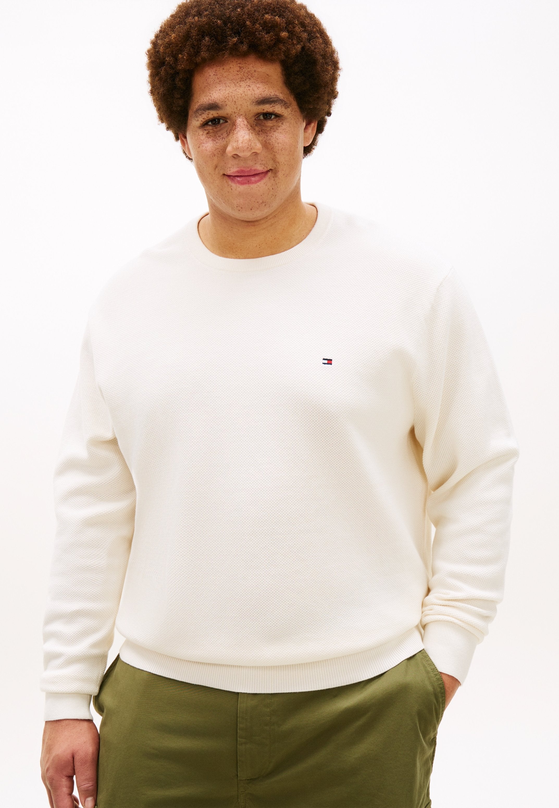ESSENTIAL STRUCTURE CREW NECK Media 3