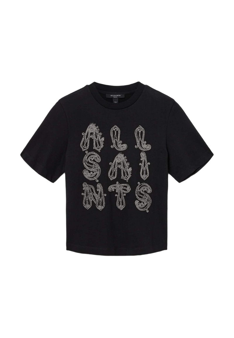 Schwarzes T-Shirt mit kurzen Ärmeln, das auf der Vorderseite mit weißem, kunstvoll gestaltetem Text "ALLSAINTS" versehen ist, aus weichem Baumwollstoff gefertigt.