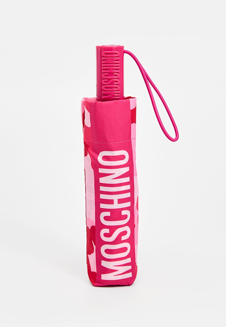 MOSCHINO