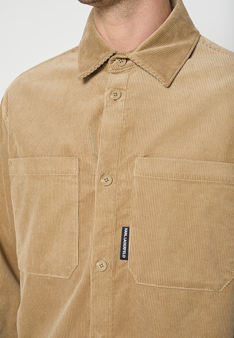 REGULAR FIT  Media 5