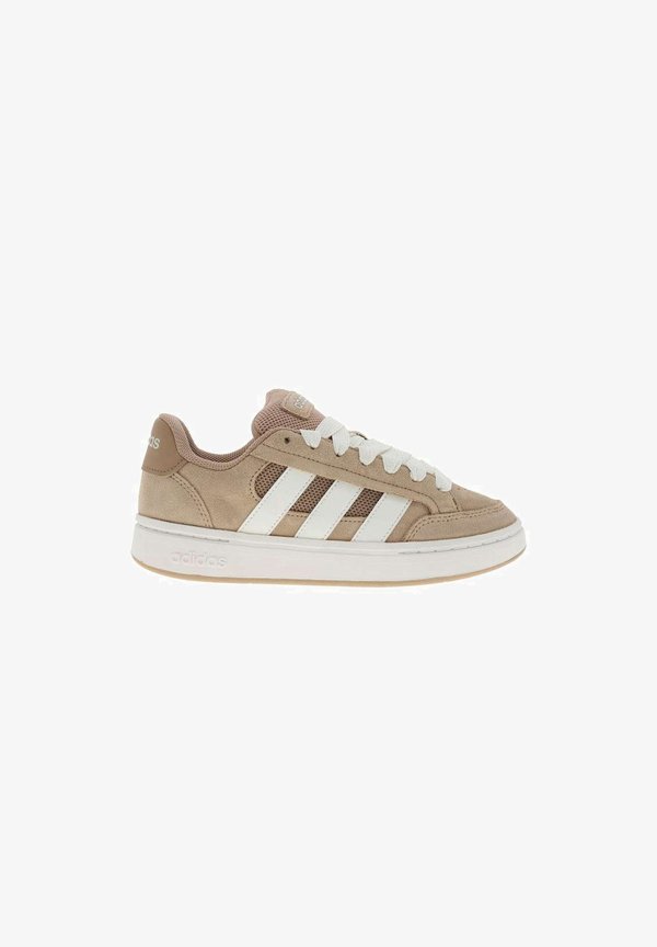 adidas Performance SNEAKERS, BASKETS - Walking trainers - marron