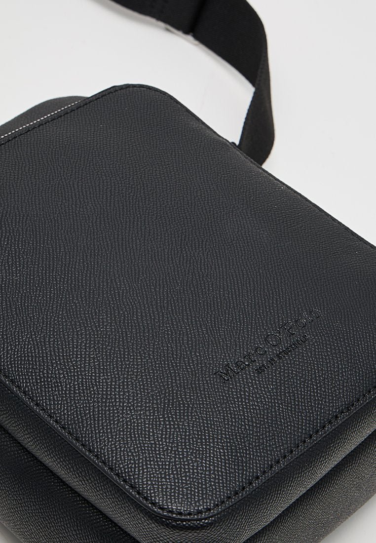 Marc O'Polo CROSSBODY BAG M