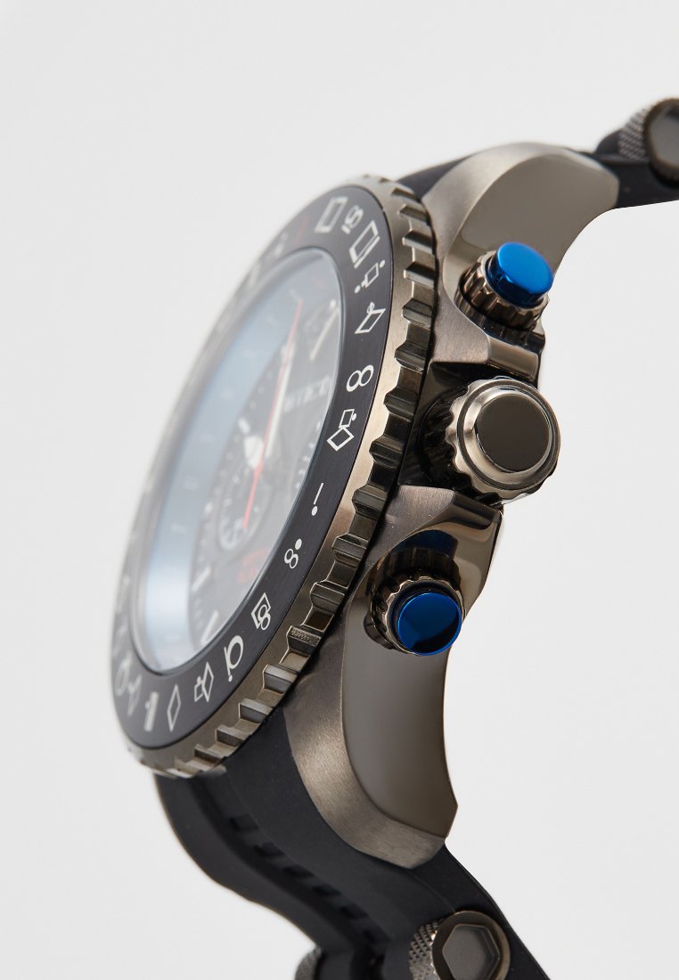 INVICTA