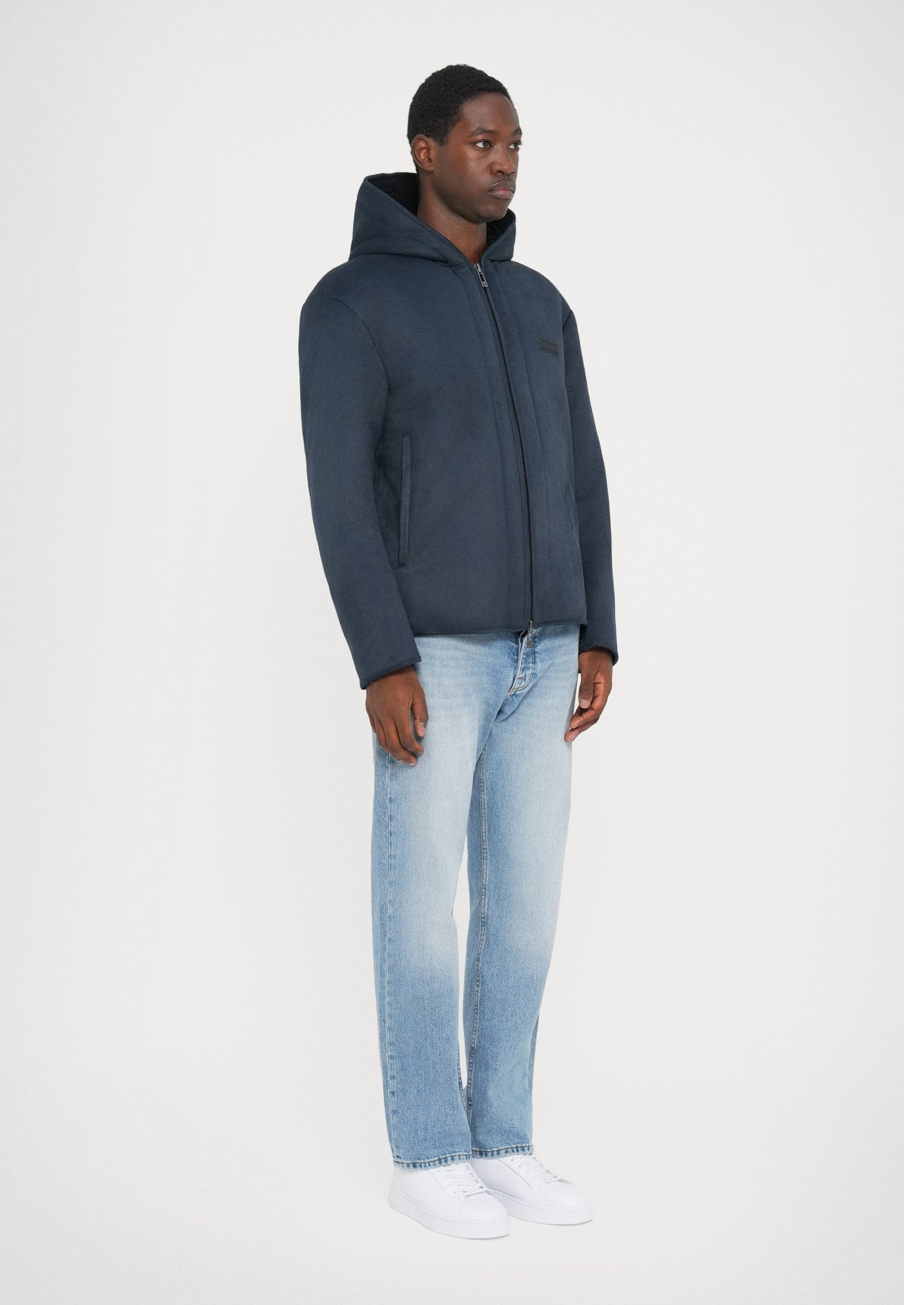 BLOUSON Media 5