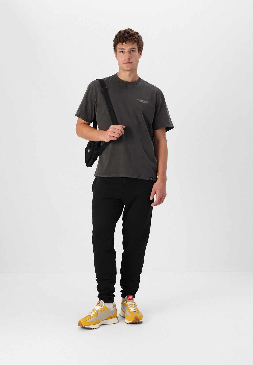 New Era  STRAIGHT LEG JOGGER