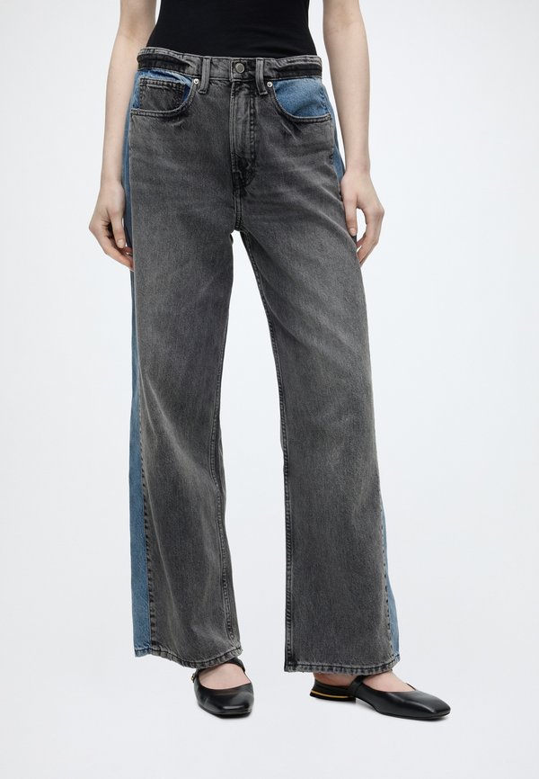 Good American GOOD STANDARD BAGGY JEANS