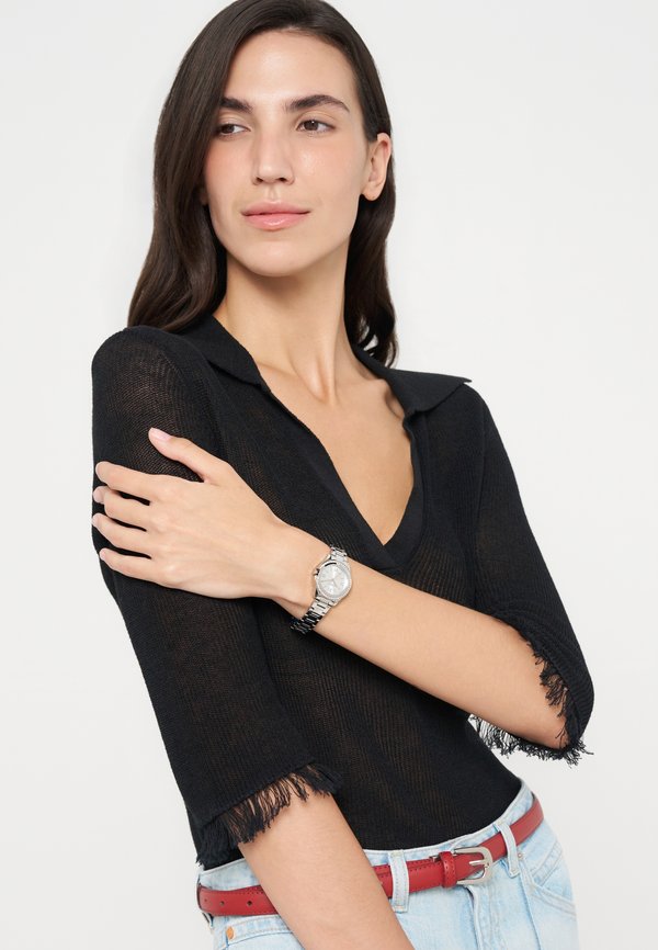 DKNY