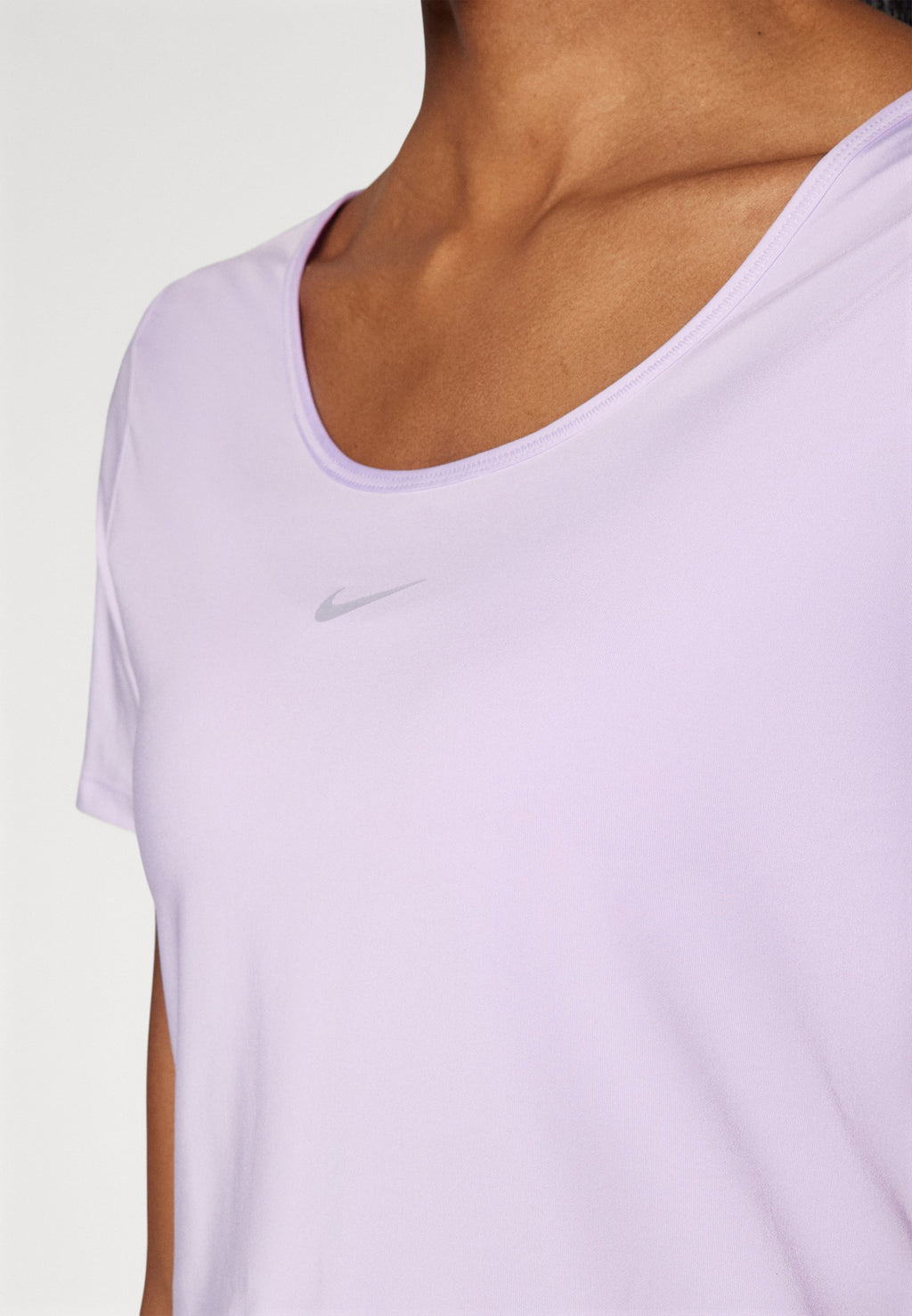 Nike Performance ONE CLASSIC